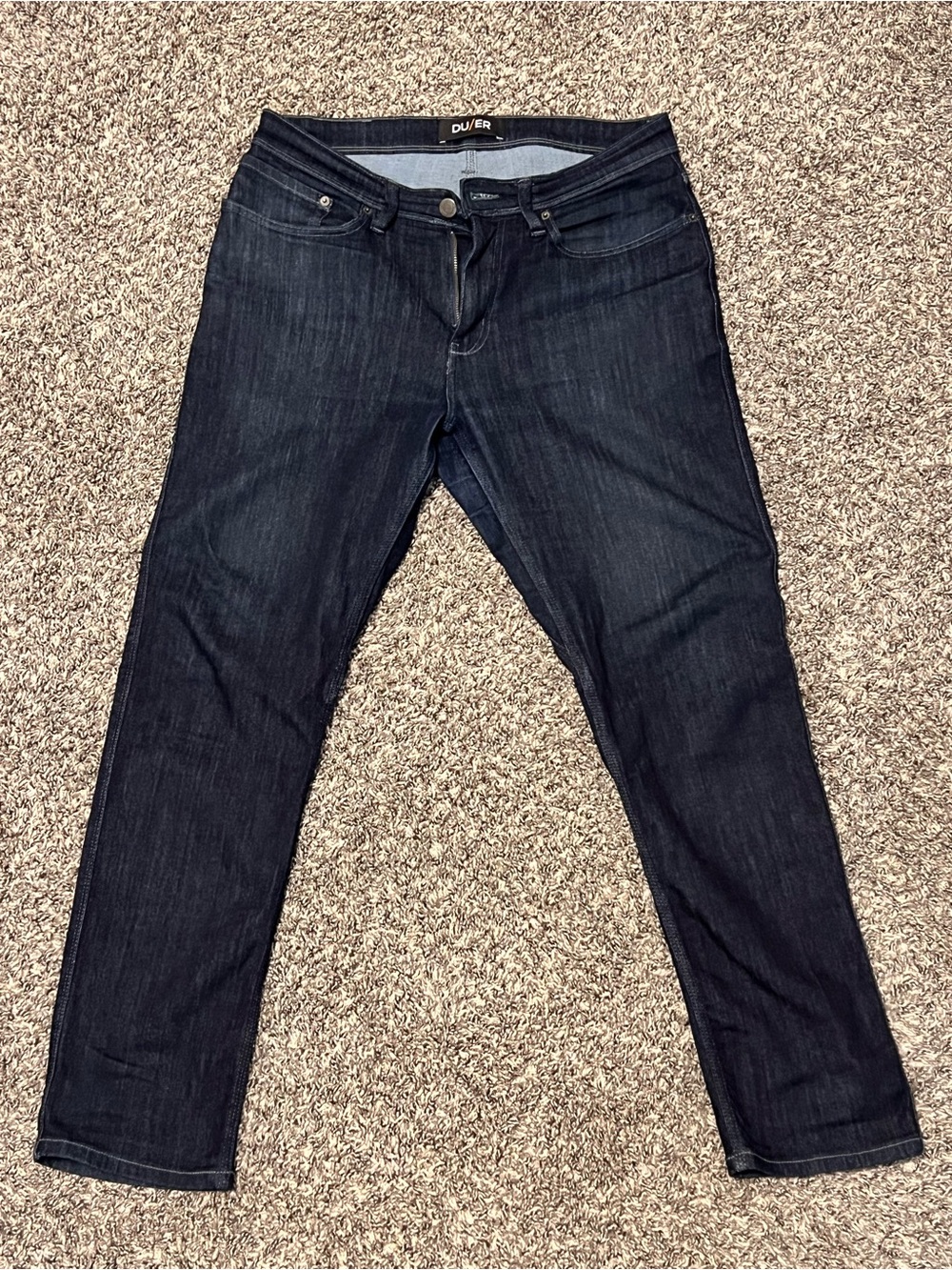 Men’s Duer Dark Wash Relaxed Taper Jeans